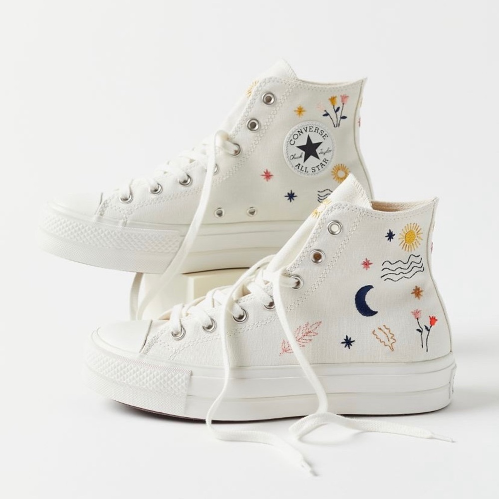 Converse it’s okay to wander women’s size 7.5